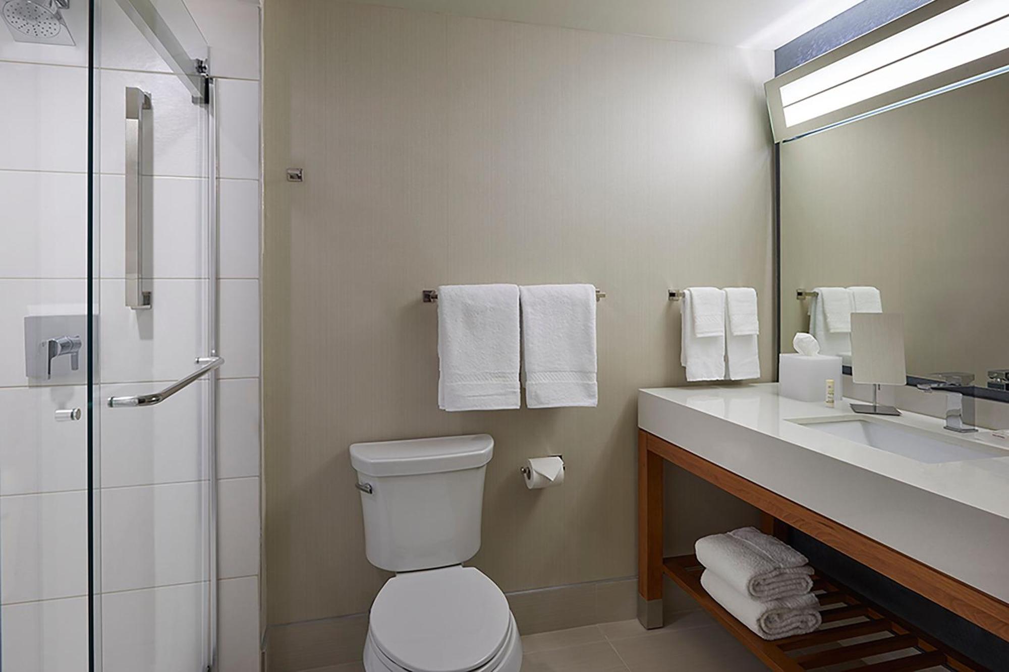 Courtyard By Marriott Oshawa Hotel Kültér fotó