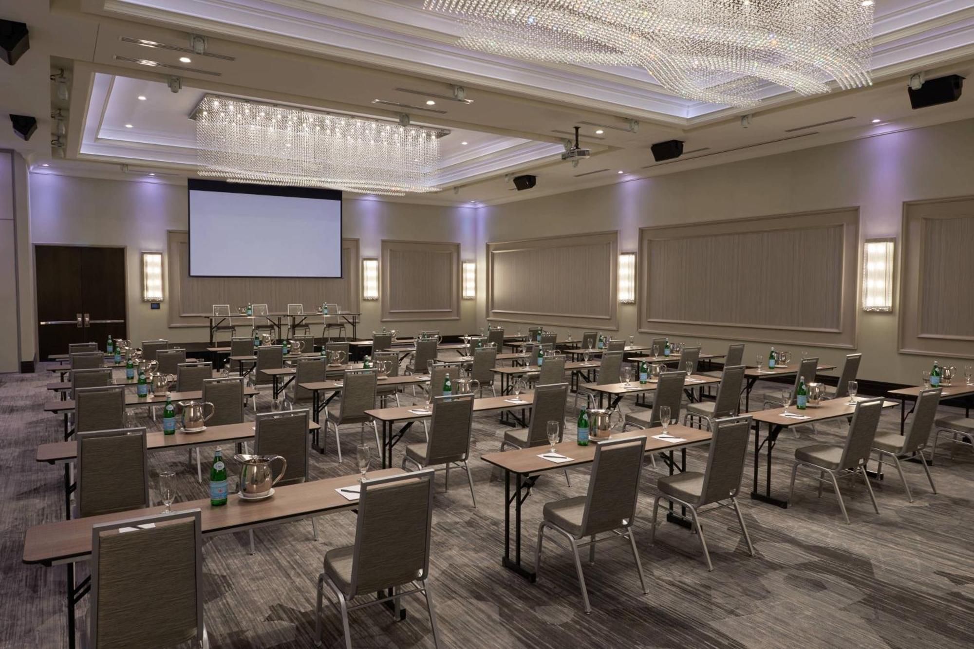 Courtyard By Marriott Oshawa Hotel Kültér fotó