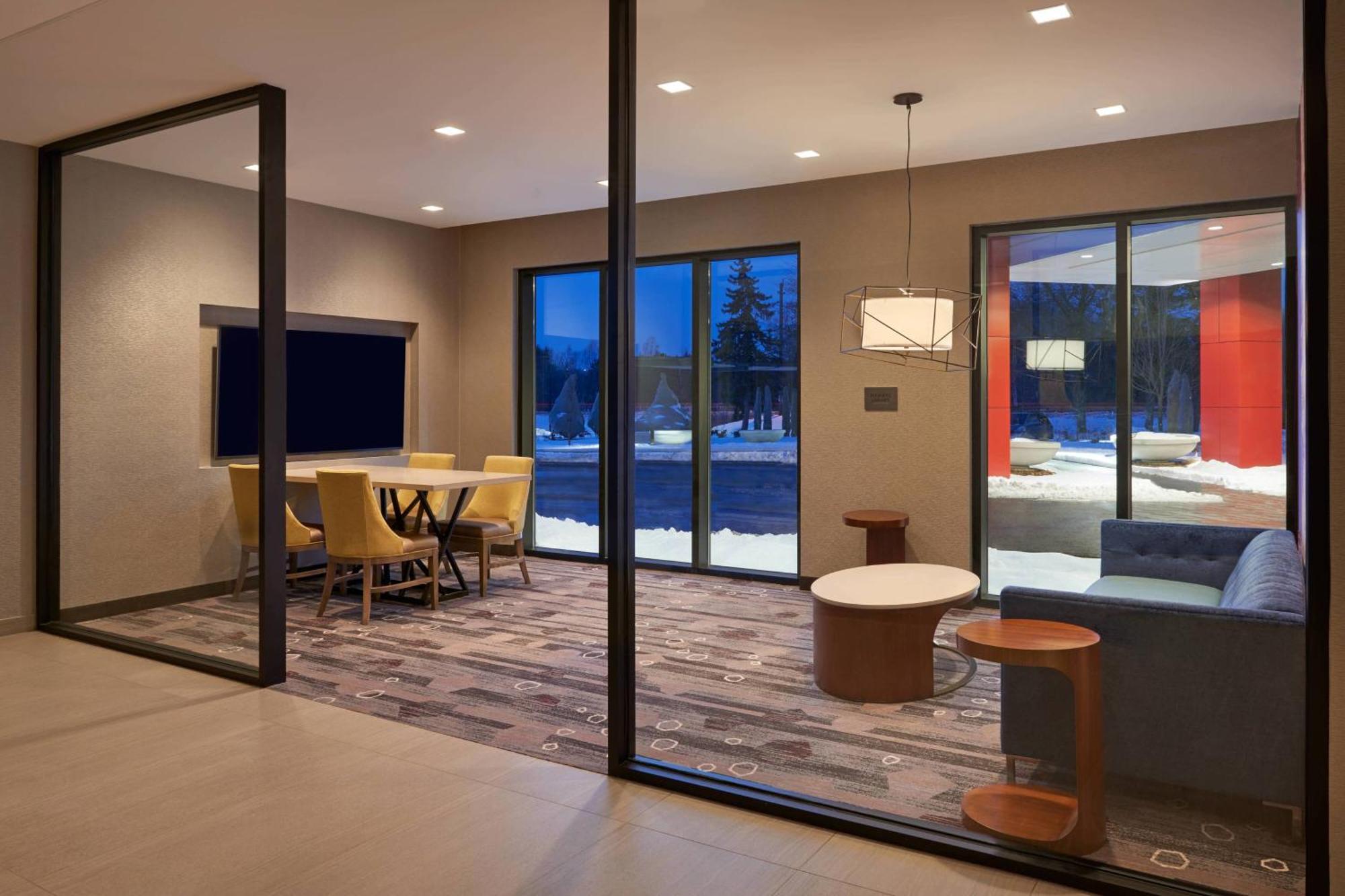 Courtyard By Marriott Oshawa Hotel Kültér fotó
